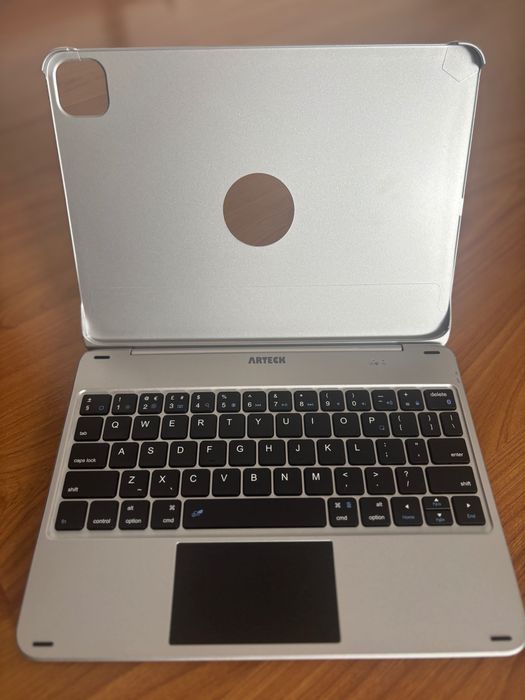 NOUĂ!! Husă cu tastatură Bluetooth Arteck HB328T pentru iPad