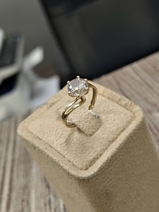 Златен пръстен  2.04гр / 14К