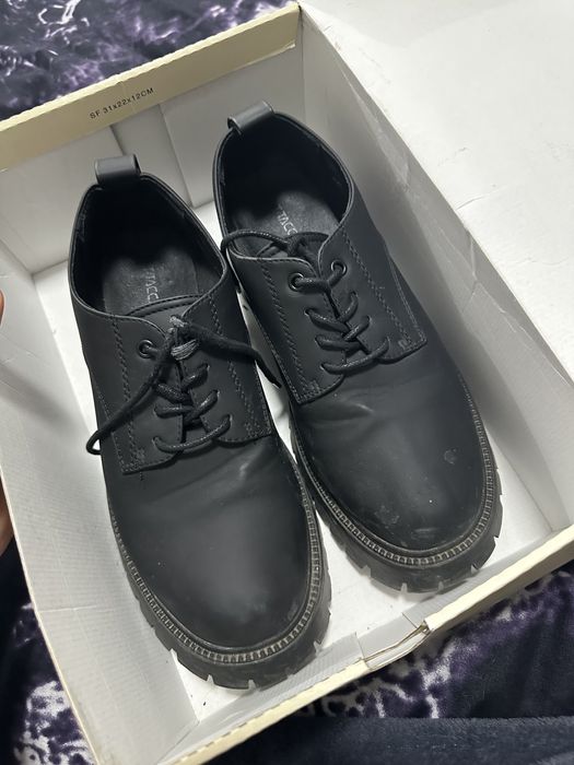 Продам обувь в хорошем состоянии