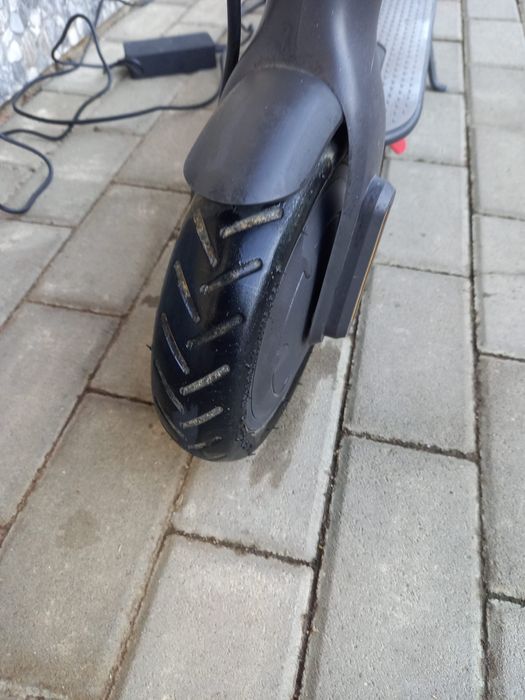 Trotineta Xaomi Mi Electric Scooter Essential