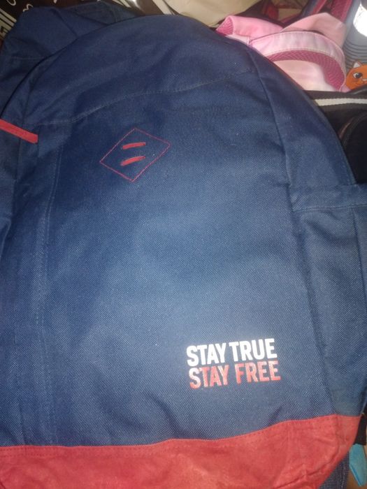 Продам рюкзаки по 2000 каждая