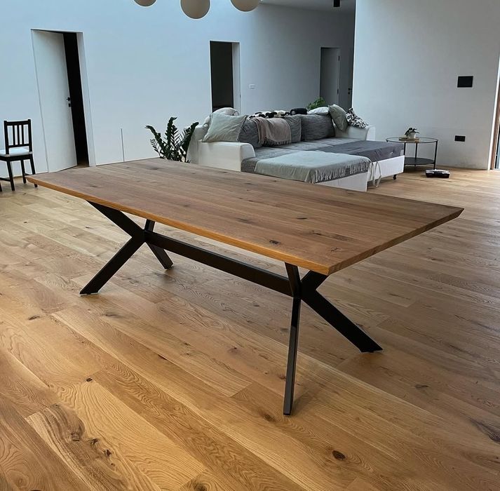 Трапезна маса масив дъб