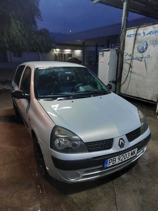 Renault Clio 1.2 на части