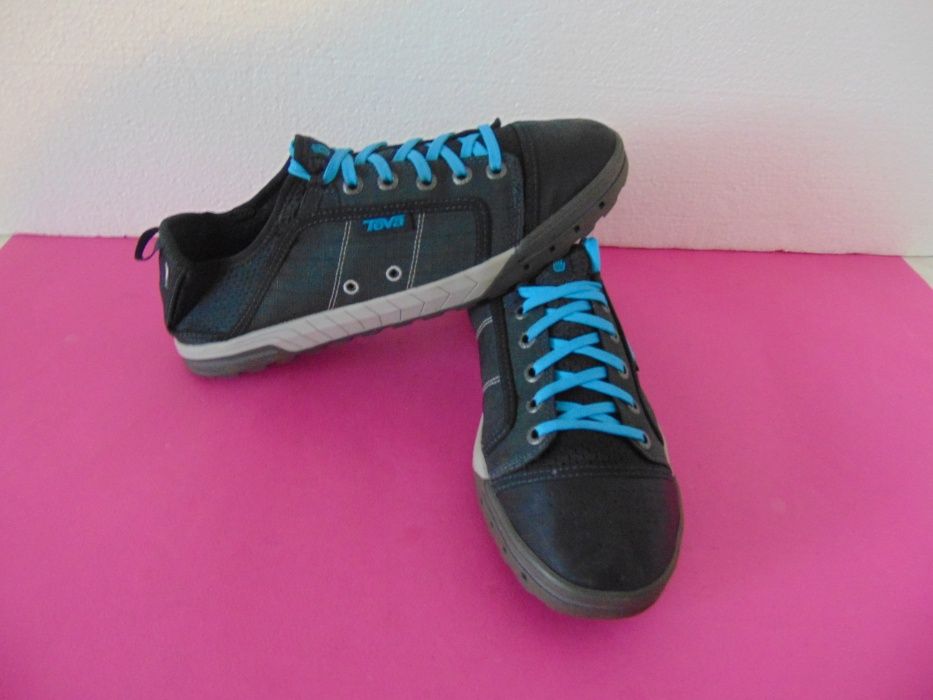 НОВИ Teva номер 42 Оригинални мъжки кецове