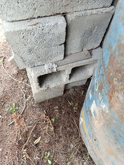 Продам шлакоблоки 200 штука