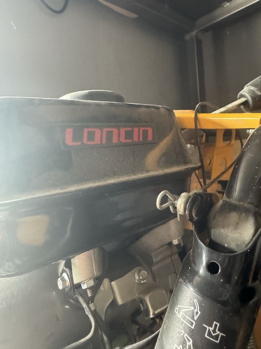 Снегоуборшик продою