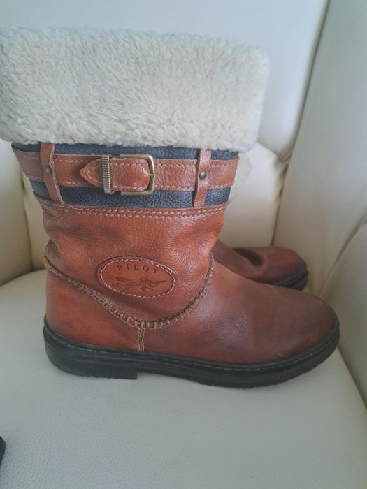 Cizme din piele naturala imblanite nr 43 impecabile