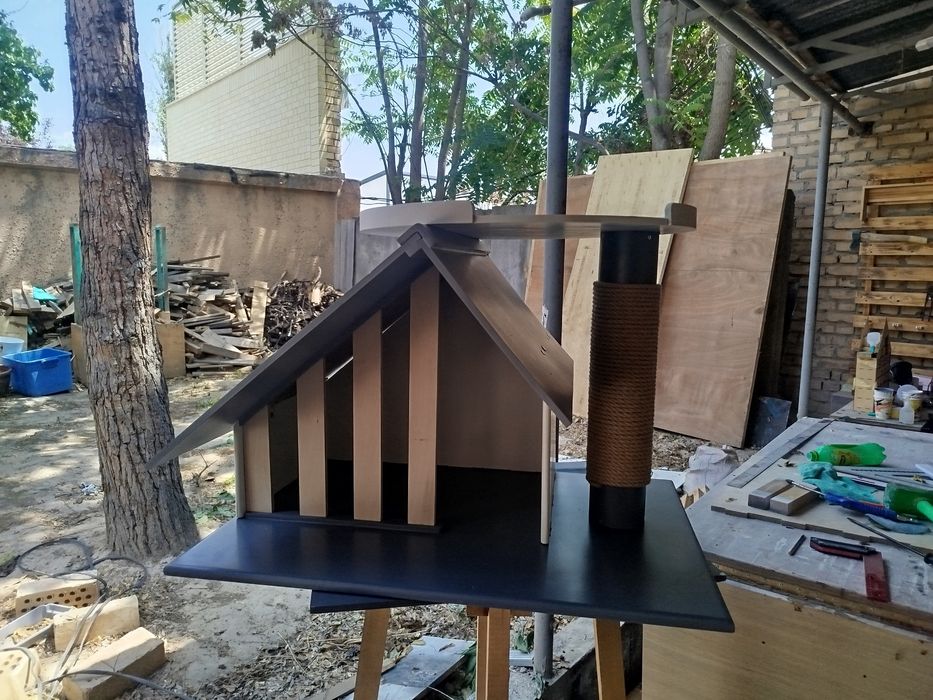 Продам домик для кошек