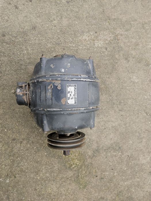 Motor electric trifazat 2.2 kw