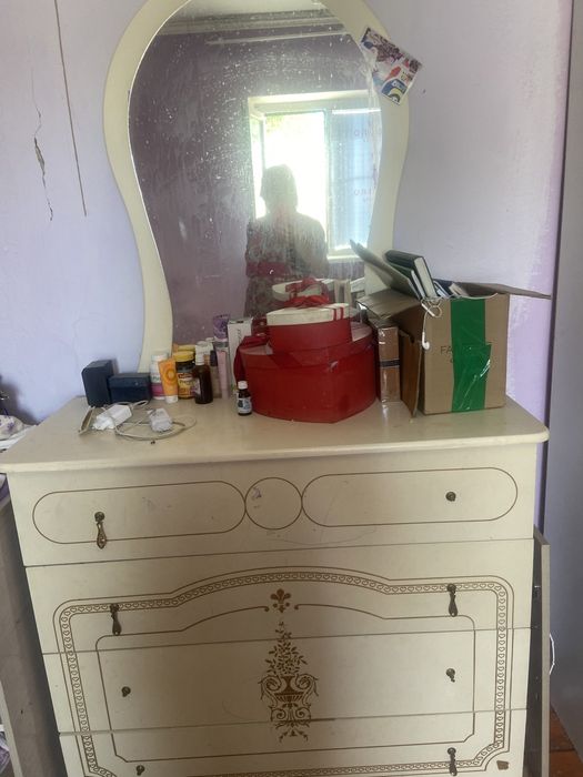 Спальный гарнитур