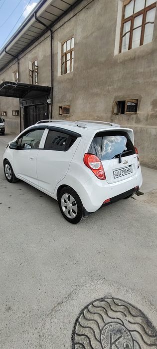 Продаётся chevrolet Spark 4