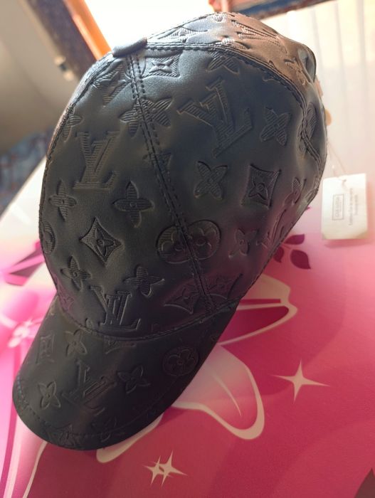 шапка Louis Vuitton