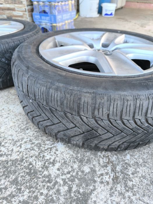 Джанти с тасове 16r 6.5j et 50 и 4 гуми към тях