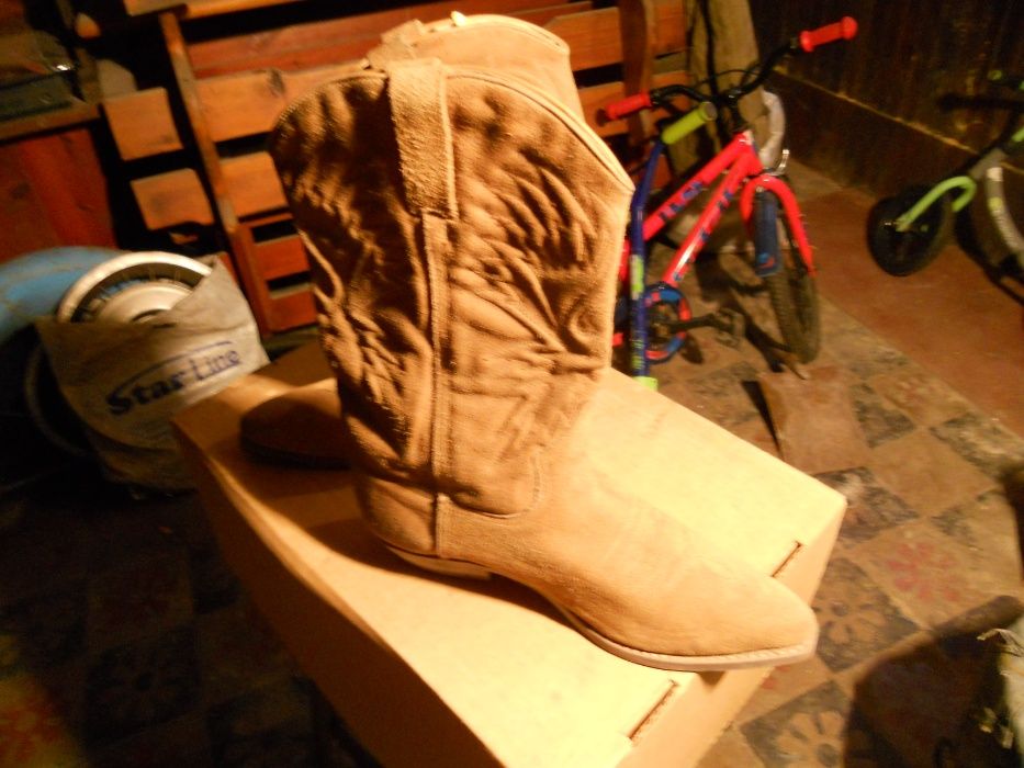 Рокерски ботуши нови