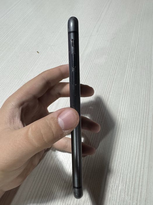 Продается iPhone 11,128g