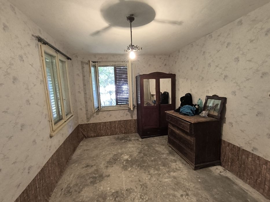 Продава се Къща в с. Тияновци, Област Видин - 320 кв.м за 76 €/кв.м - Снимка #5