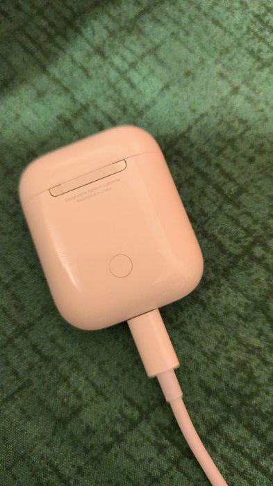 Vand Apple AirPods model A1602