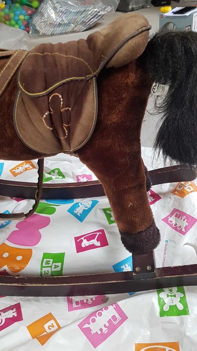 Căluț pentru copii tip balansoar