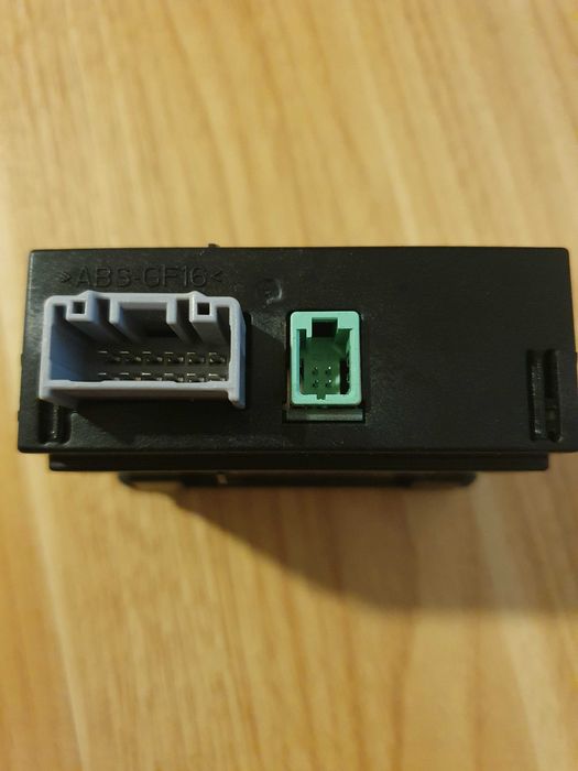 Mazda CX5 USB Hub D09H-669U0 - оригинален