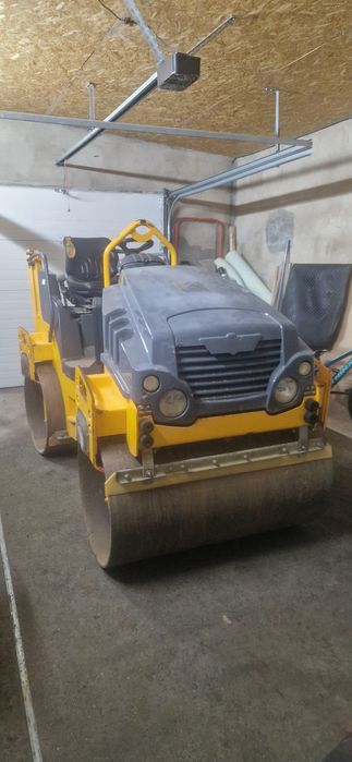 Катки асфальтоукладчик фреза