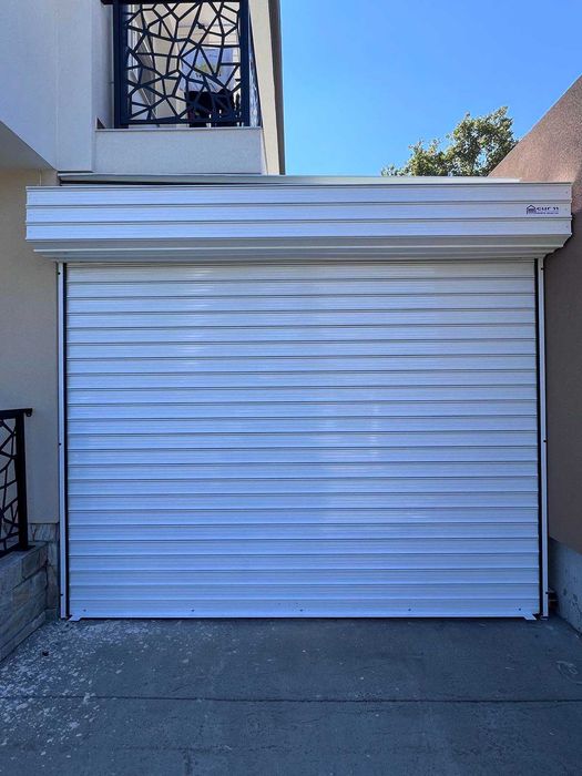 Гаражни, ролетни и охранителни врати