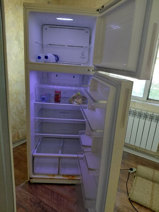 Холодилник самсунг отлично марозит