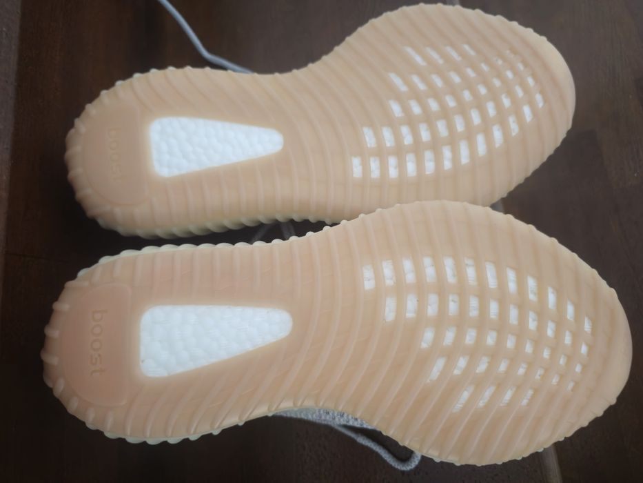 Vând Adidași Yeezy