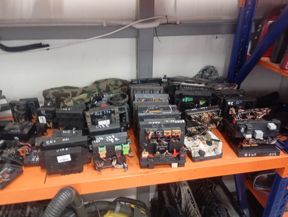 Модули Компютри ECU VAG 018 019