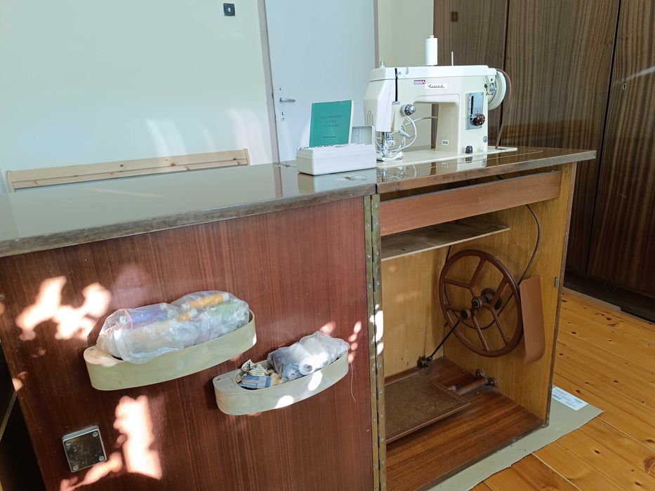 Шевна машина комбинирана