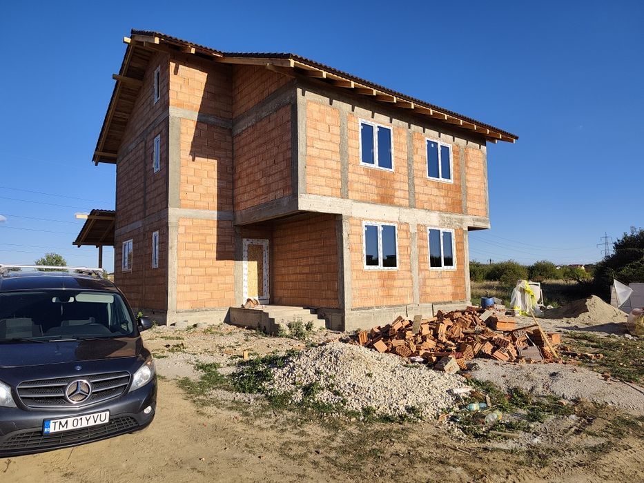 Vând Duplex Ghiroda