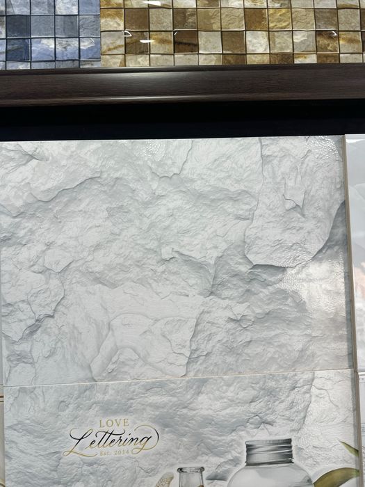 Кафель ва бошка курилиш моллари оптом нархда  Дастафка хизмати мавжуд.