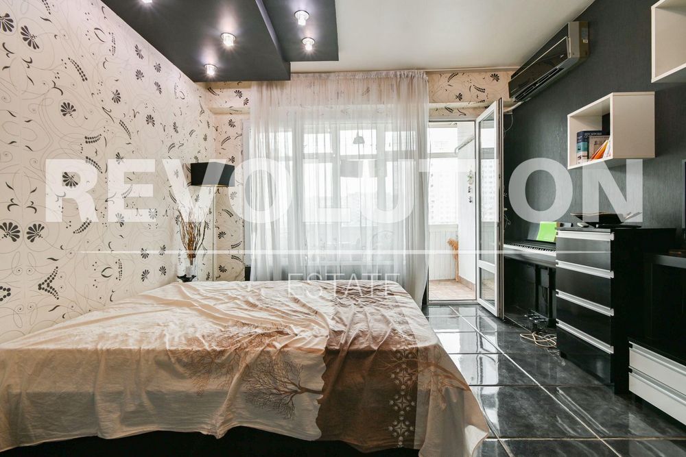 Тристаен апартамент в ж.к. Люлин 2.