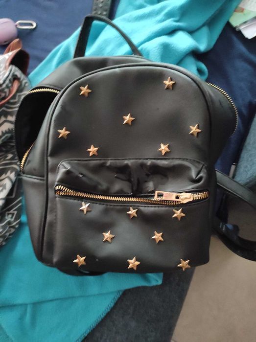 Продавам две раници