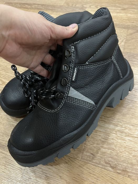 Новые ботинки рабочие 43-44 / 38-39