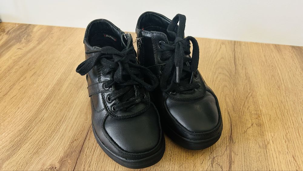 Ботинка мальчикам