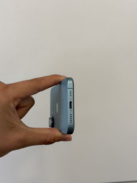 iPhone 16 - 100% батерия