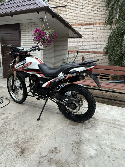 Продам мотоцикл ULAR