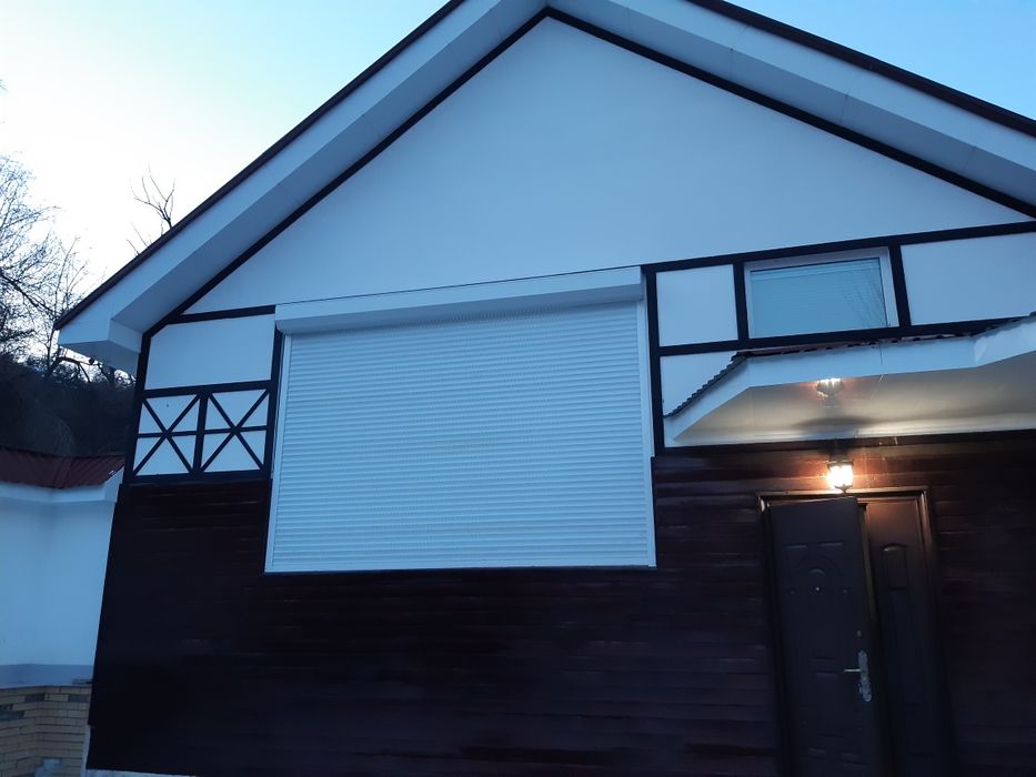 Секционные ворота