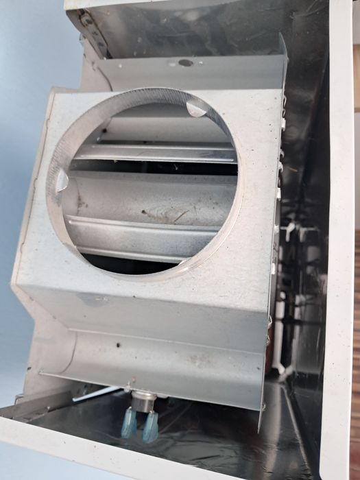 Vând instant Ariston