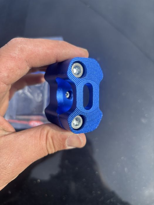 Гардове и повдигачи за кормило