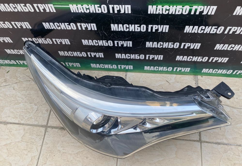 Фар far десен фарове Led за Тойота Авенсис Toyota Avensis