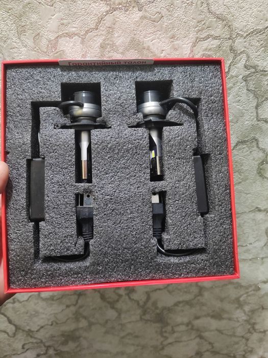 Продам Лэд лампочки H4