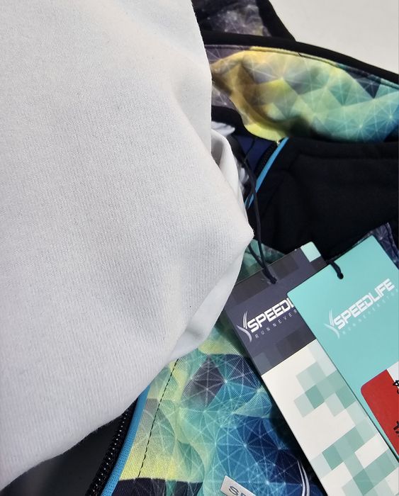 Дамски спортен екип