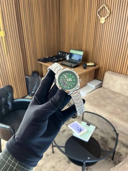 Висок клас часовници