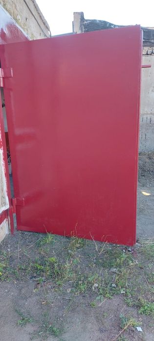 Продам гараж   .За рестораном Север ,