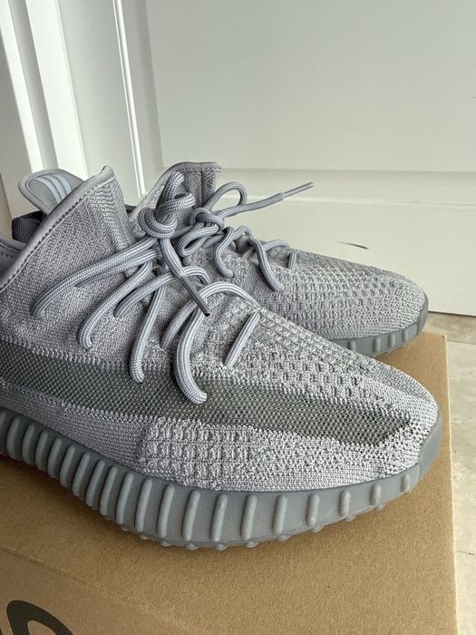 Yeezy Boost 350 V2