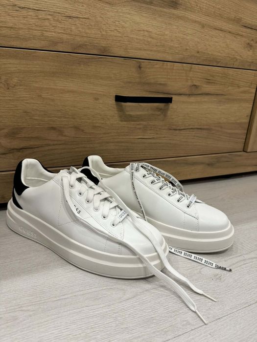 Мъжки обувки Guess