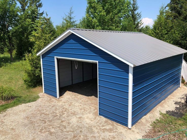 Vand garaje metalice din panouri sandwich