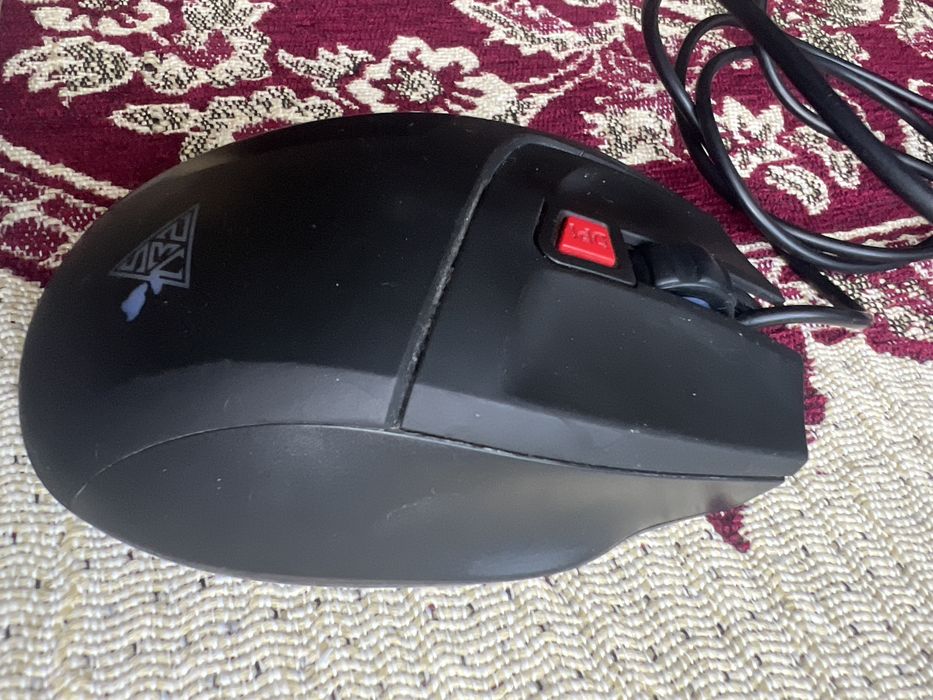 Продаю игровую мышь из серии Poseidon M2