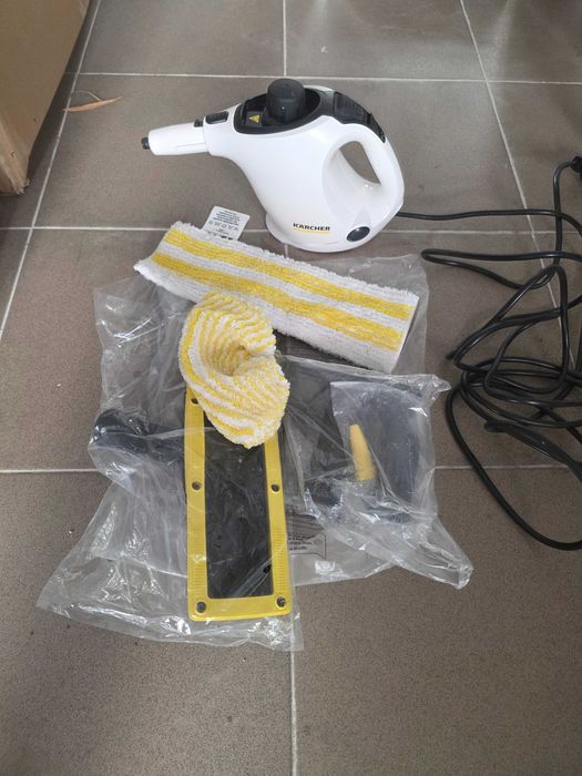 Aparat de curățat cu abur Kärcher SC 1 EasyFix, Presiune abur: 3 bari, Timp de încălzire: 3 minute, Putere: 1.200 W